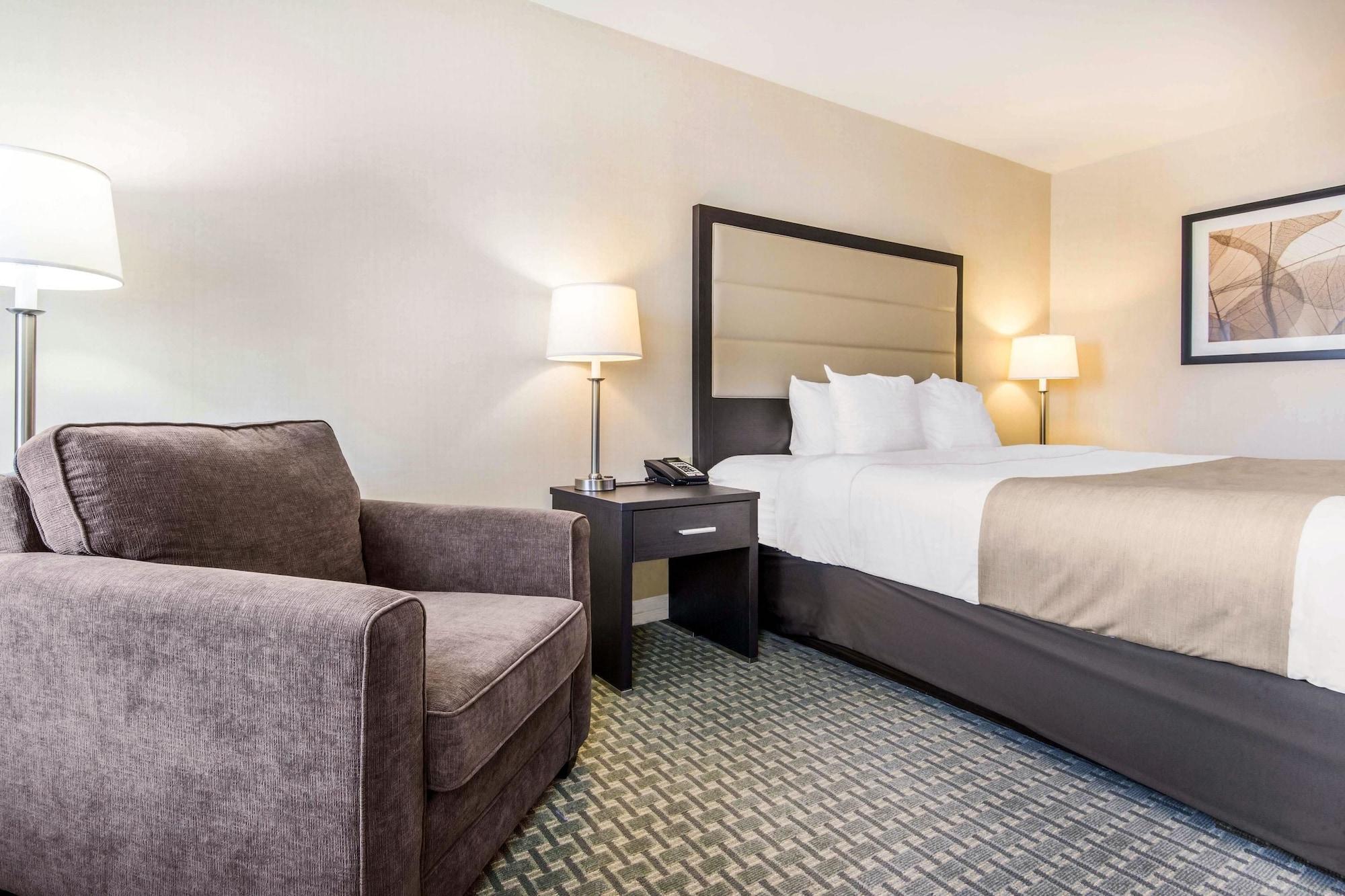 Quality Inn Airport West Mississauga Exterior foto