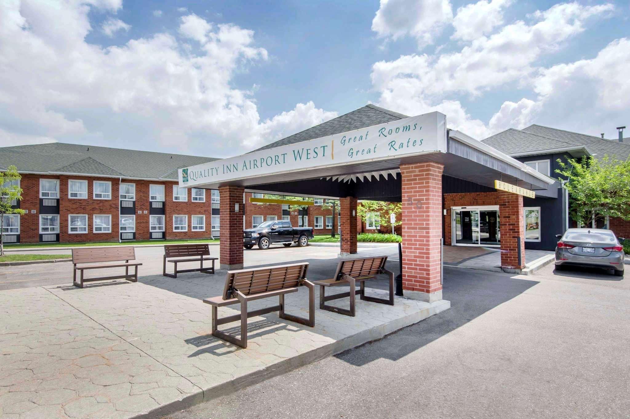 Quality Inn Airport West Mississauga Exterior foto