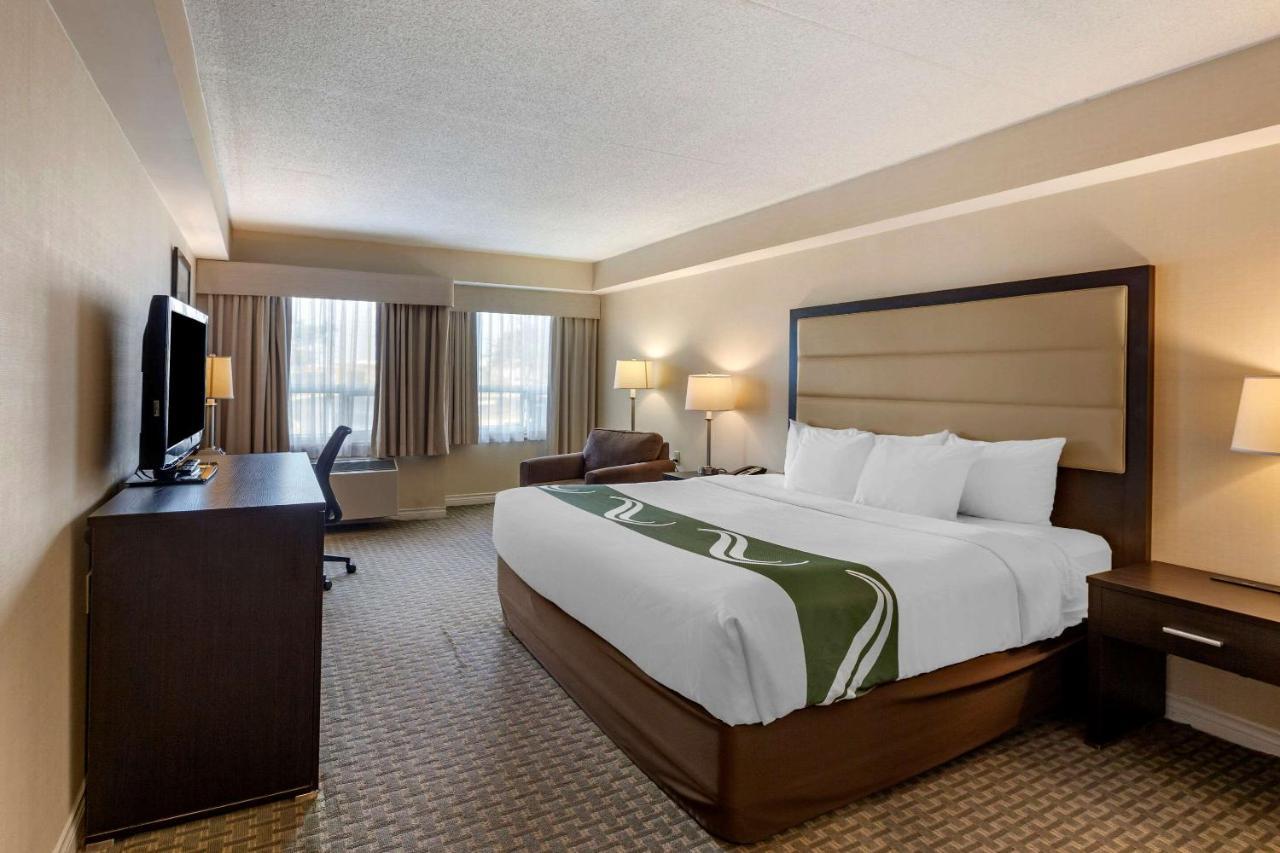 Quality Inn Airport West Mississauga Exterior foto