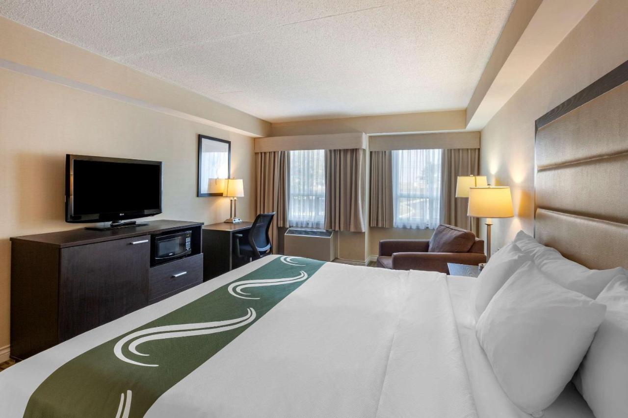 Quality Inn Airport West Mississauga Exterior foto