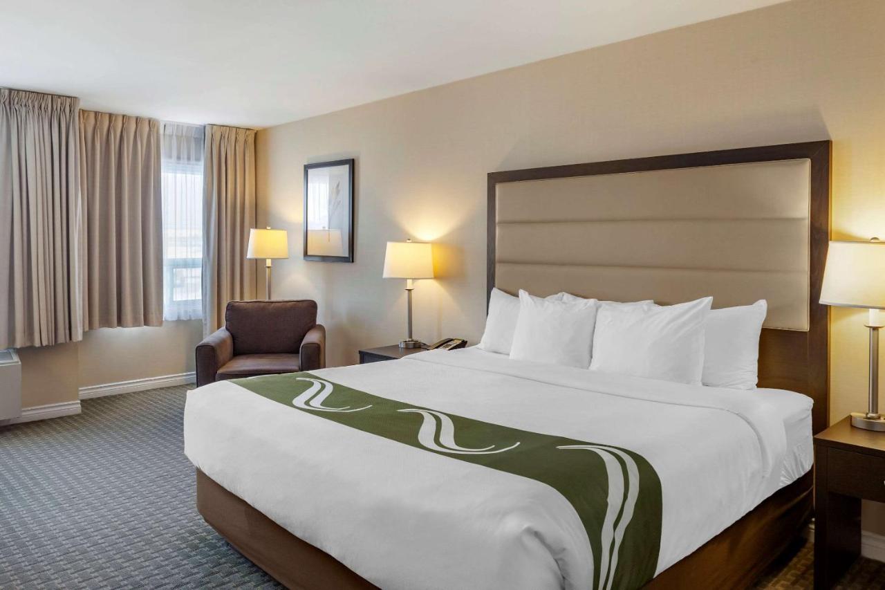 Quality Inn Airport West Mississauga Exterior foto