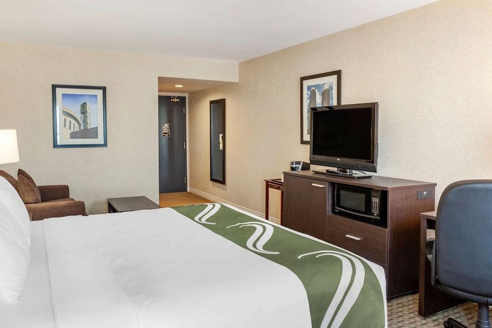 Quality Inn Airport West Mississauga Exterior foto