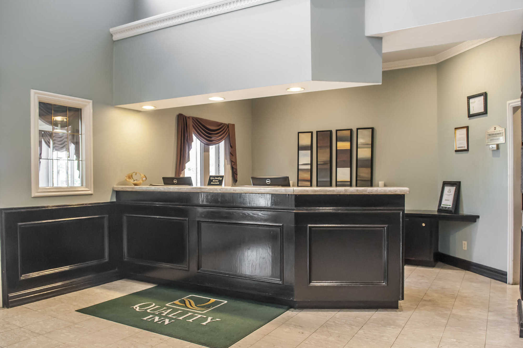 Quality Inn Airport West Mississauga Interior foto